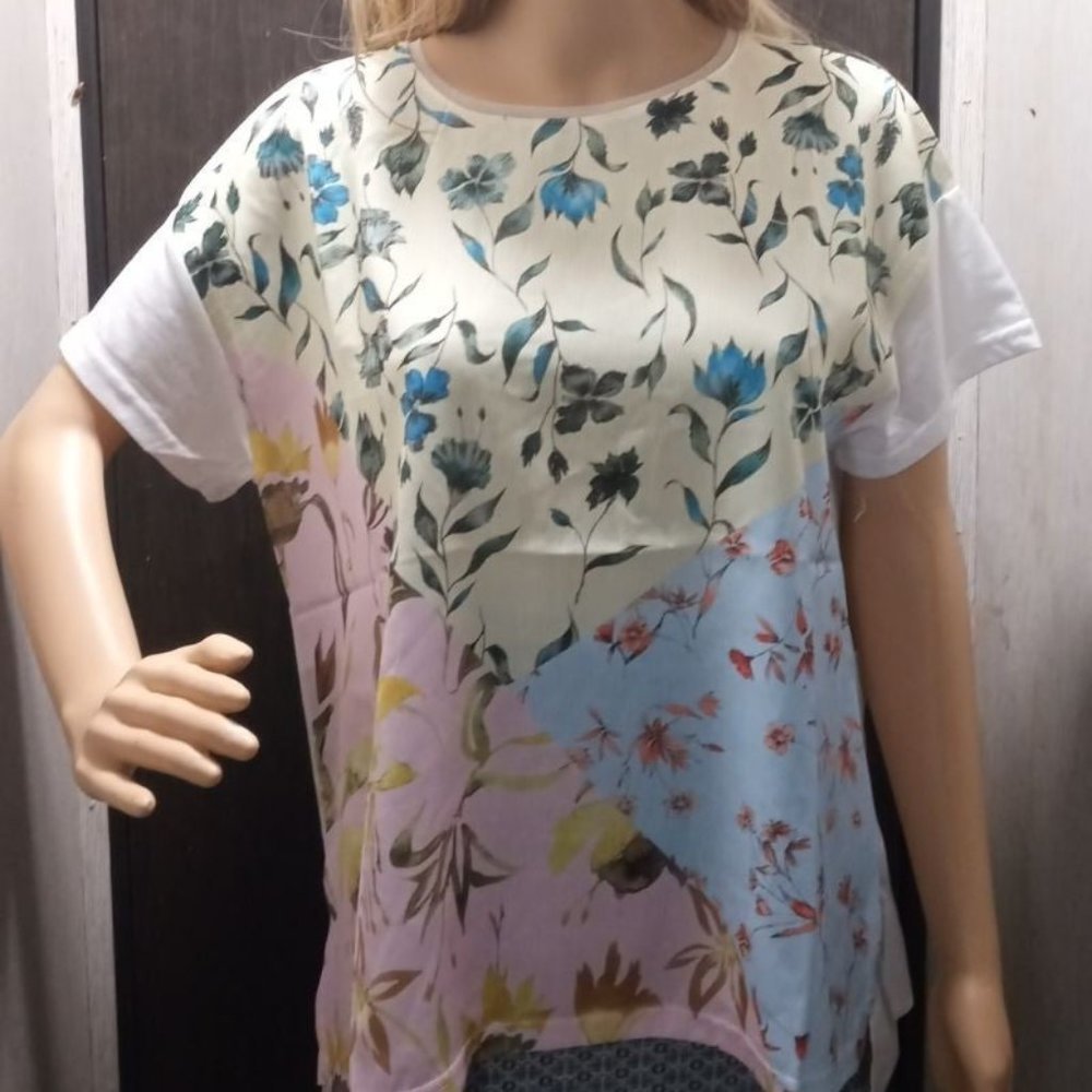 NWT - Grifflin Paris Floral Blouse - S